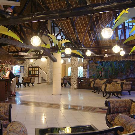 Bamburi Beach Hotel Exterior foto