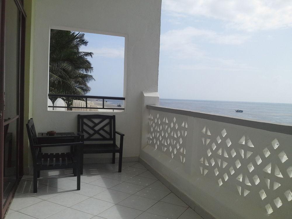 Bamburi Beach Hotel Exterior foto
