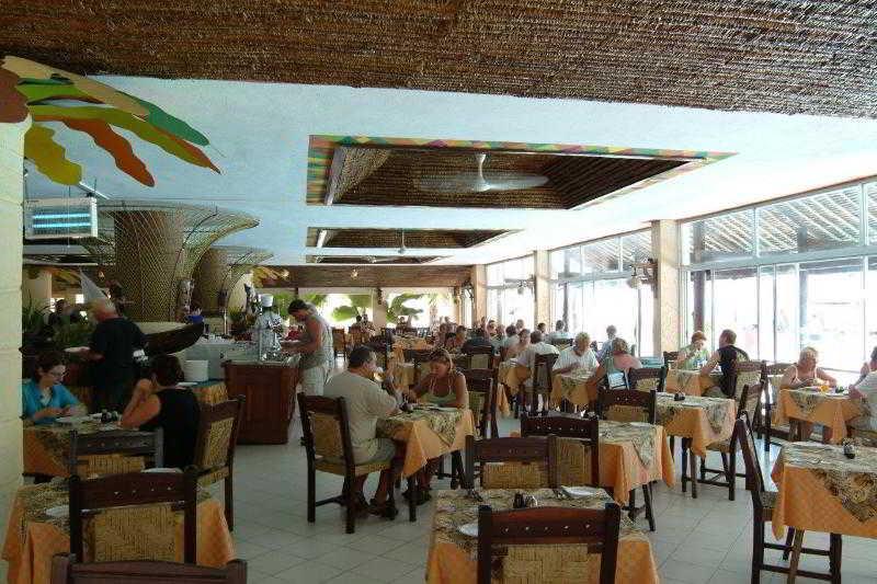 Bamburi Beach Hotel Exterior foto
