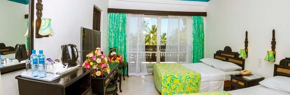 Bamburi Beach Hotel Exterior foto