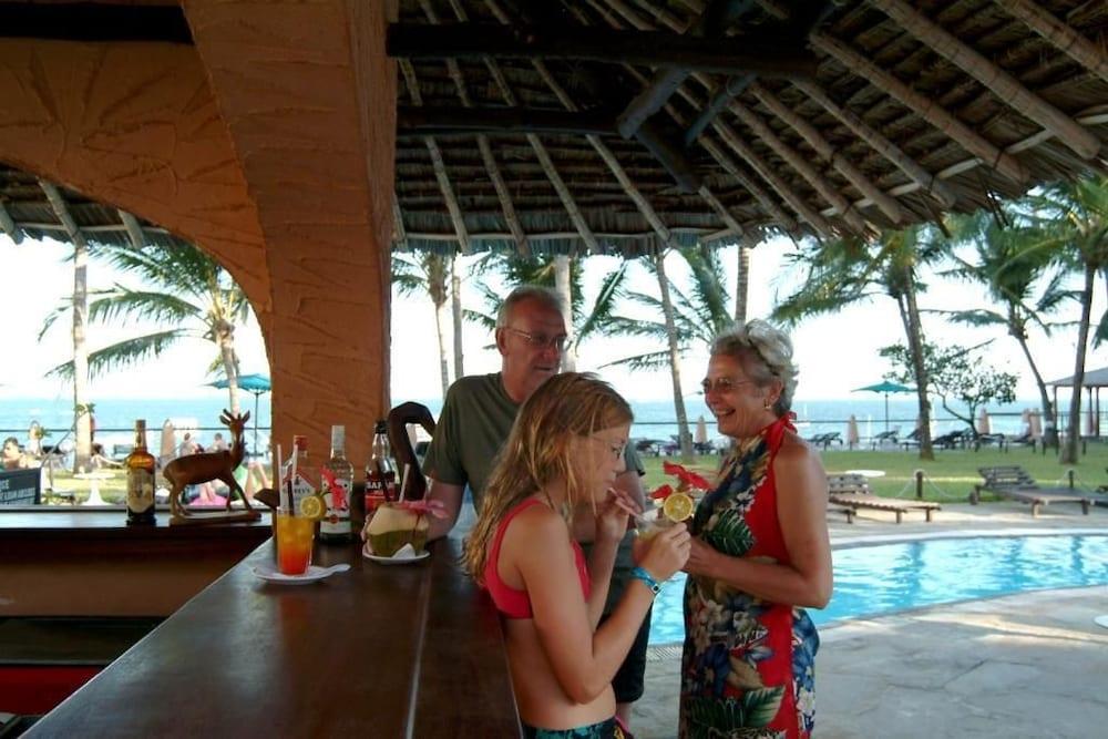 Bamburi Beach Hotel Exterior foto