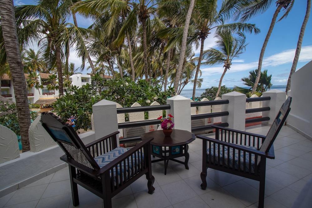 Bamburi Beach Hotel Exterior foto